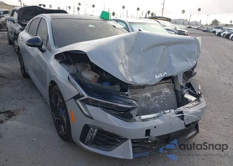 2025 Kia K5 Gt-Line z USA, uszkodzony, nr VIN KNAG64J7XS5325807